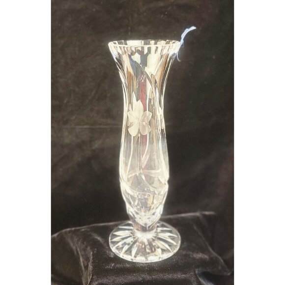 Vintage Crystal Bud Vase - Picture 4 of 13